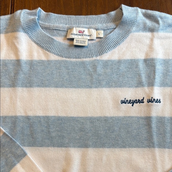 Vineyard Vines Blue and White Crewneck Sweater - Picture 2 of 2